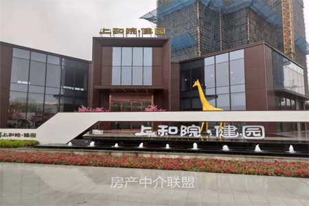 密水花园3室2厅1卫68万90m2带阁楼付房